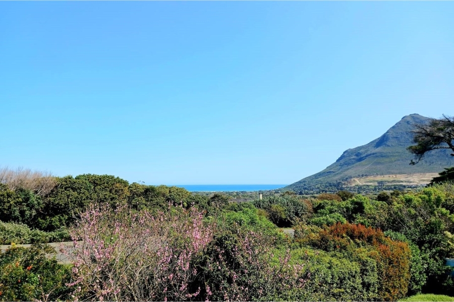 4 Bedroom Property for Sale in Noordhaven Western Cape